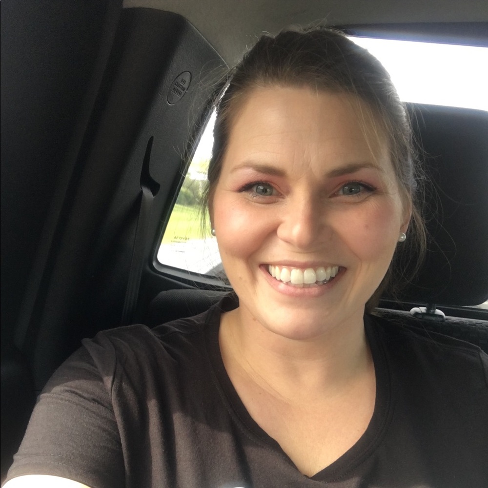 Meet your Posher, Tonya